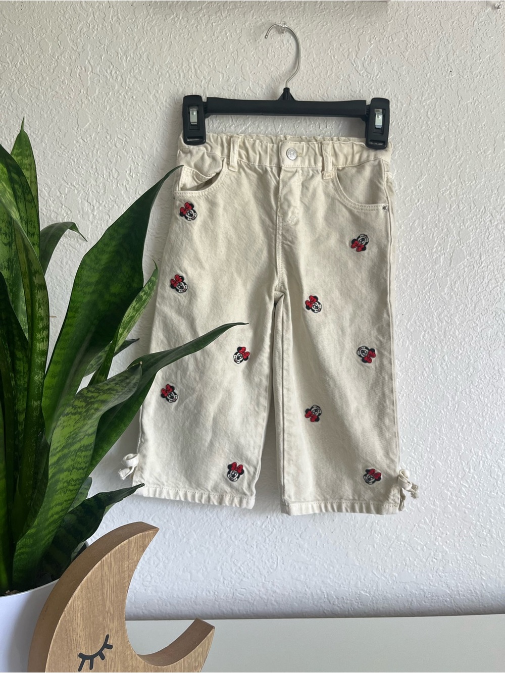 Zara Cream Jeans with Red Minnie Embroidery